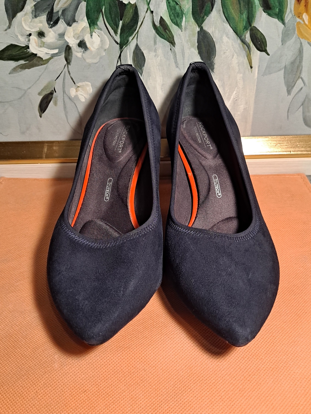 Rockport Kaiya Total Motion Trutech Rich Dark Navy Suede Pointed Toe Dress Pumps